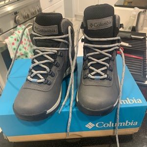 Columbia Hiking Boots 6.5